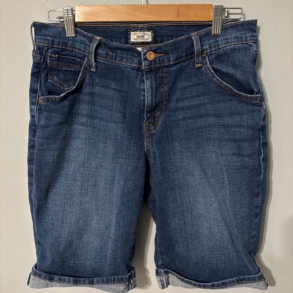 Levi’s shorts women’s size 8 blue 515 Bermuda cuffed 100% cotton - Picture 2 of 7